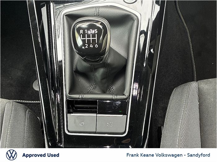 Volkswagen Golf 2024