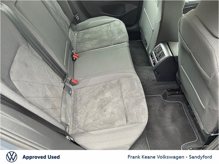 Volkswagen Golf 2024