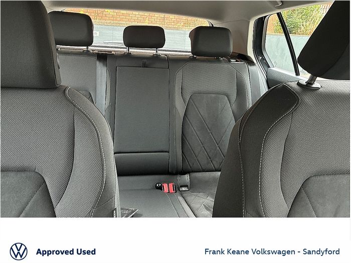 Volkswagen Golf 2024