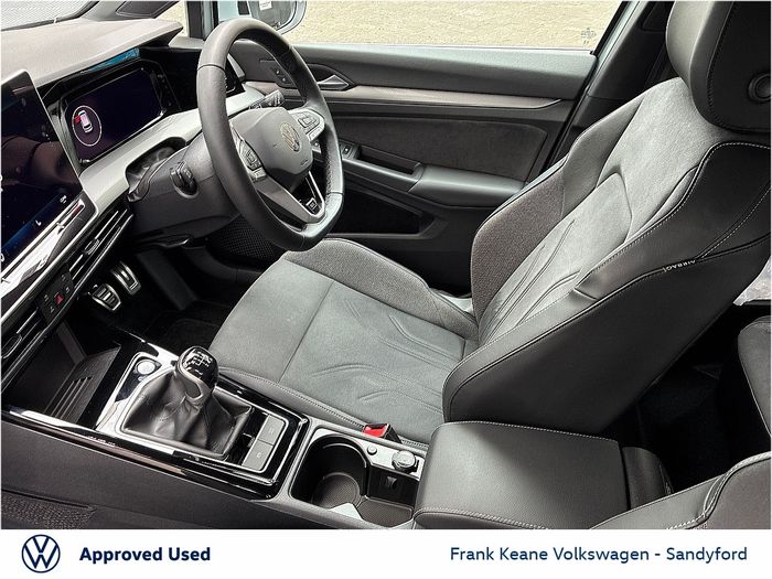 Volkswagen Golf 2024