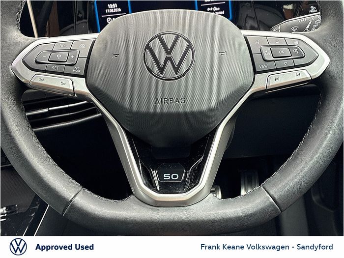 Volkswagen Golf 2024