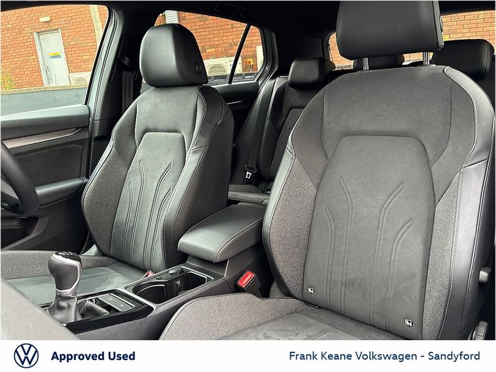 Volkswagen Golf 2024