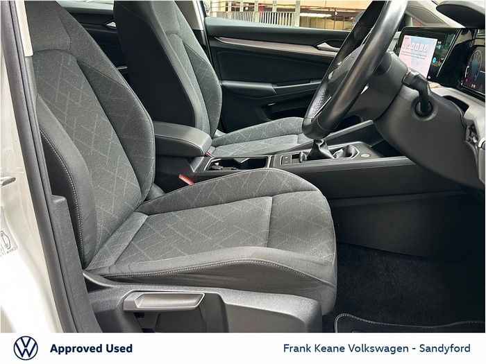Volkswagen Golf 2024