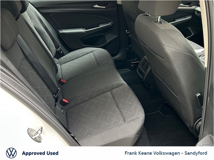 Volkswagen Golf 2024
