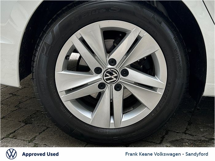 Volkswagen Golf 2024