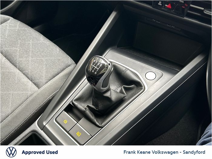 Volkswagen Golf 2024