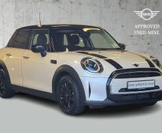 MINI HATCH 2024