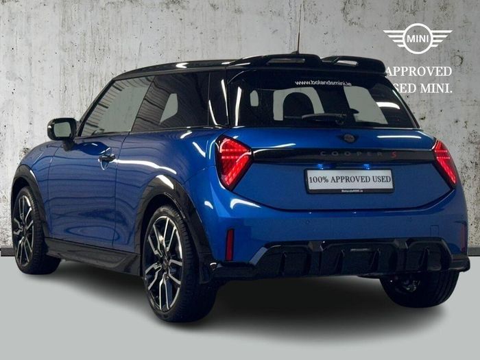 MINI HATCH 2025