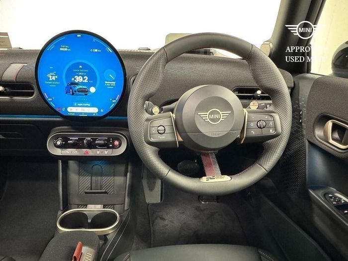 MINI HATCH 2025