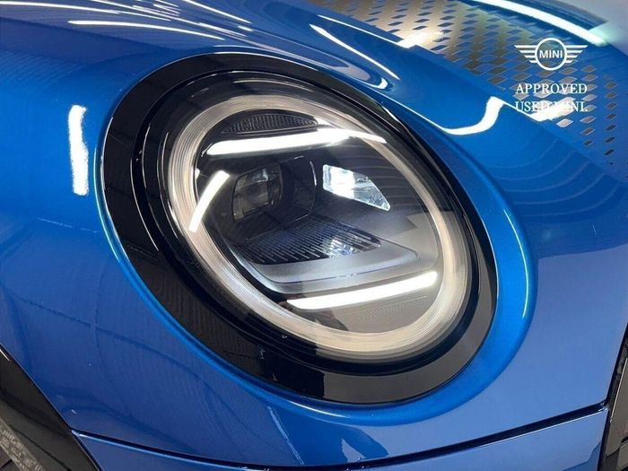 MINI HATCH 2025
