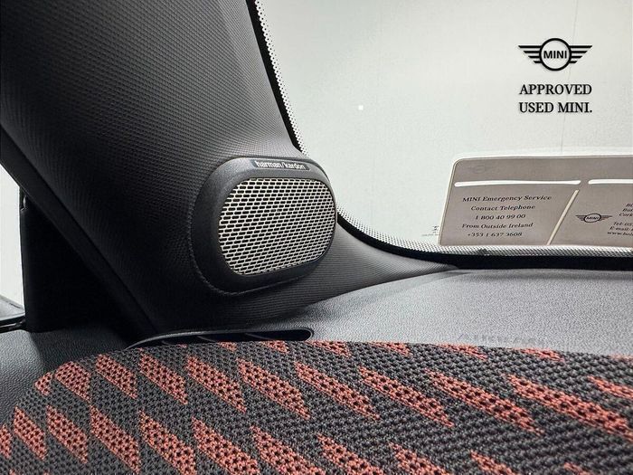 MINI HATCH 2025