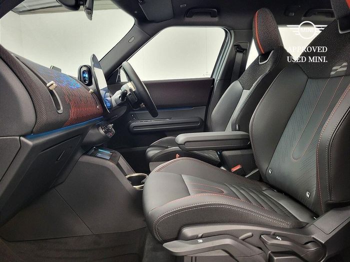 MINI COUNTRYMAN 2025