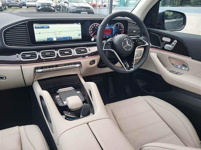 Mercedes-Benz GLE-Class 2026