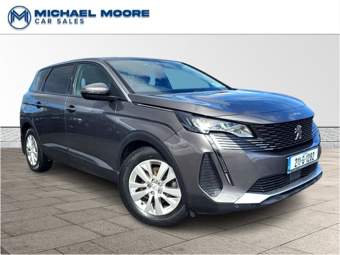 Peugeot 5008 2021