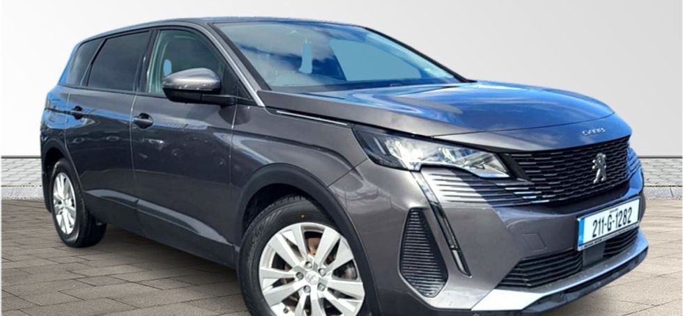 Peugeot 5008 2021
