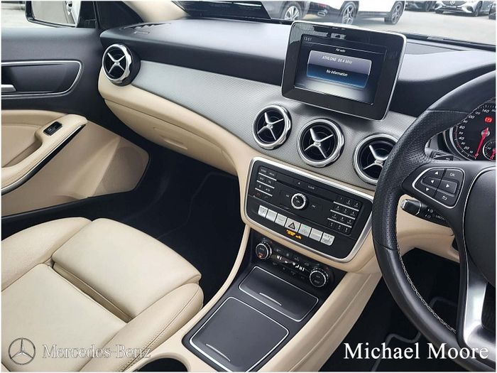 Mercedes-Benz GLA Class 2019