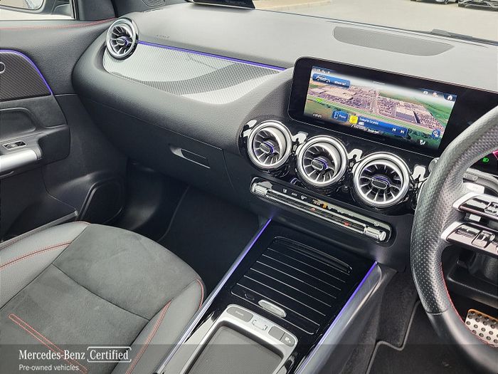 Mercedes-Benz GLA Class 2024