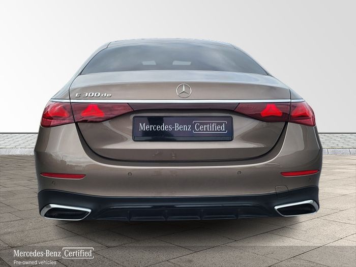 Mercedes-Benz E-Class 2024