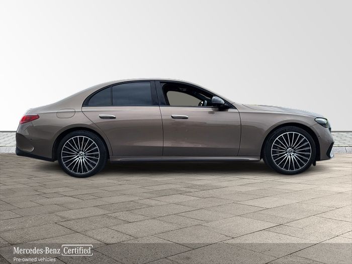 Mercedes-Benz E-Class 2024