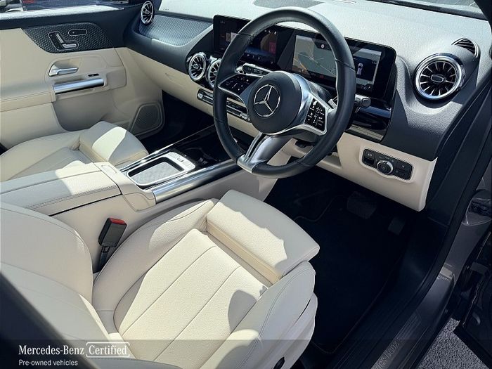 Mercedes-Benz GLA Class 2024