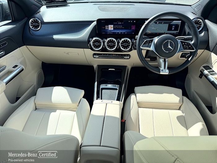 Mercedes-Benz GLA Class 2024