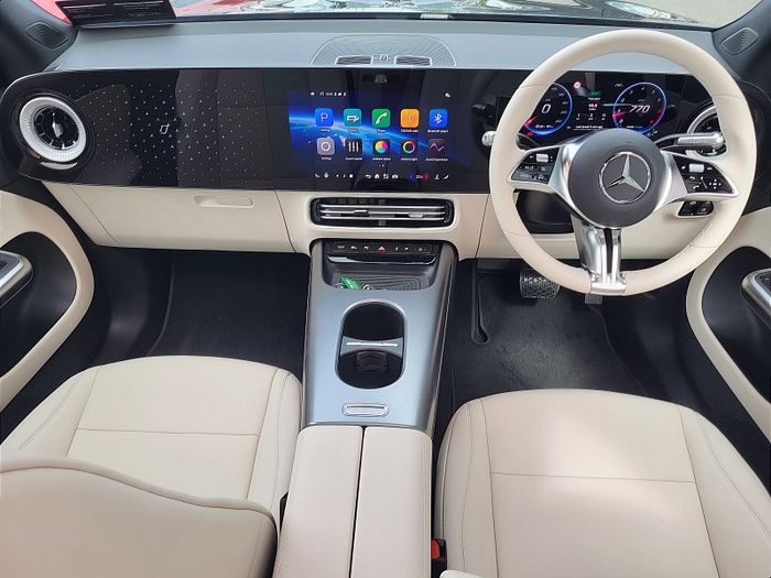 Mercedes-Benz GLB- Class 2026