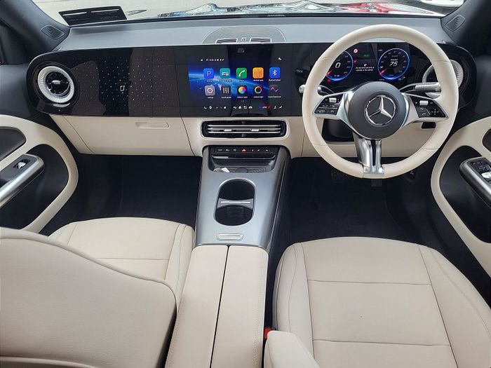 Mercedes-Benz GLB- Class 2026