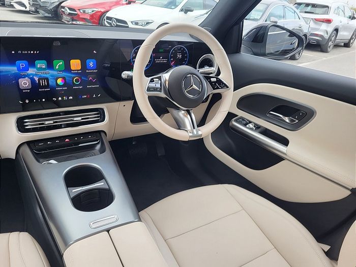 Mercedes-Benz GLB- Class 2026