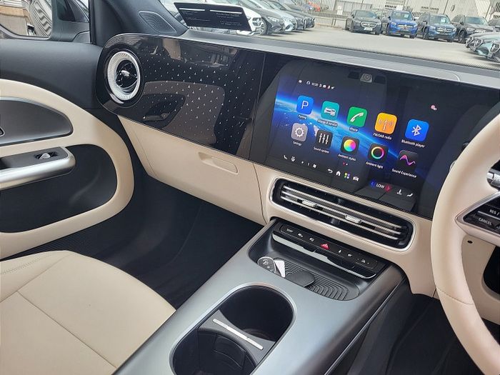 Mercedes-Benz GLB- Class 2026