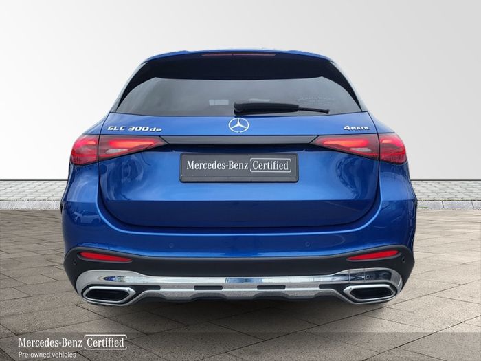 Mercedes-Benz GLC-Class 2023