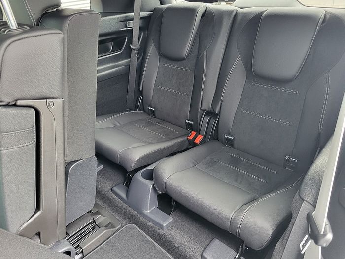 Mercedes-Benz GLB- Class 2026