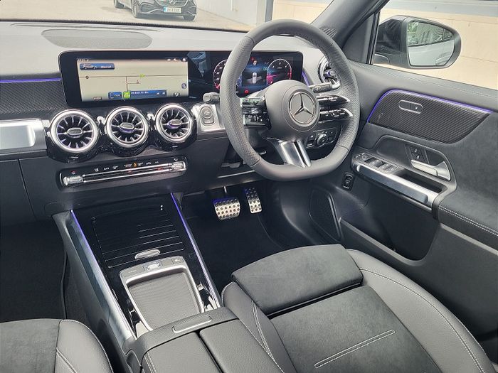 Mercedes-Benz GLB- Class 2026