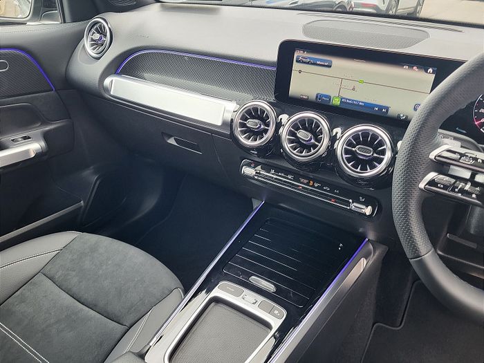 Mercedes-Benz GLB- Class 2026
