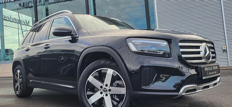 Mercedes-Benz GLB- Class 2027