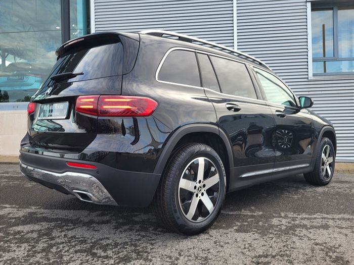 Mercedes-Benz GLB- Class 2027