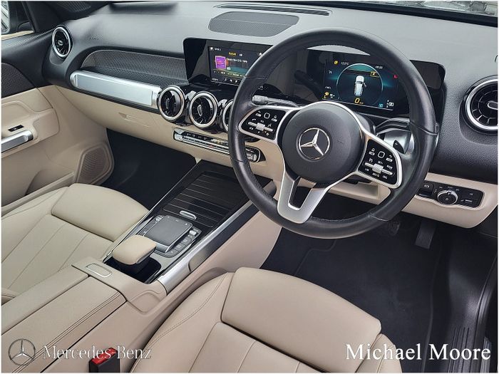 Mercedes-Benz GLB- Class 2021
