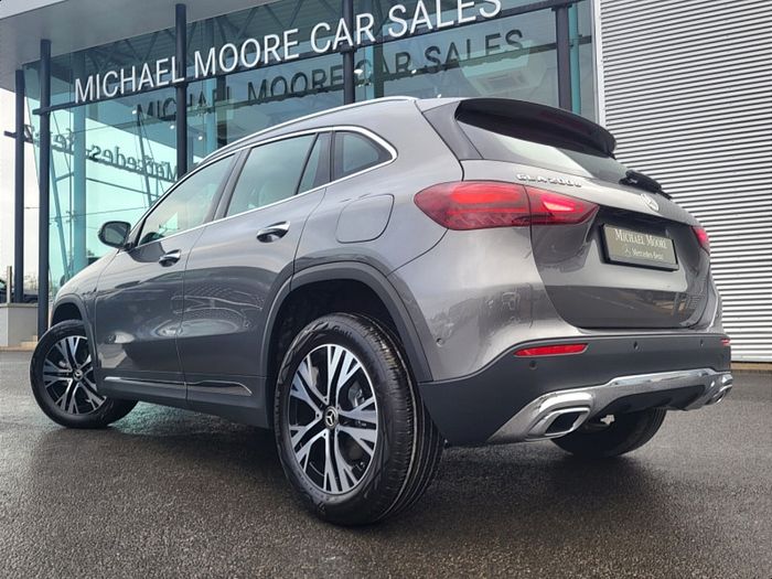 Mercedes-Benz GLA Class 2027