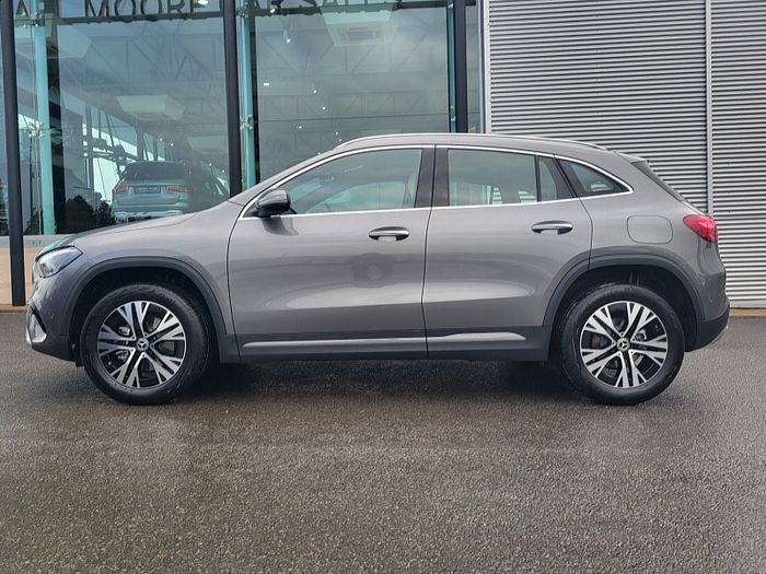 Mercedes-Benz GLA Class 2027