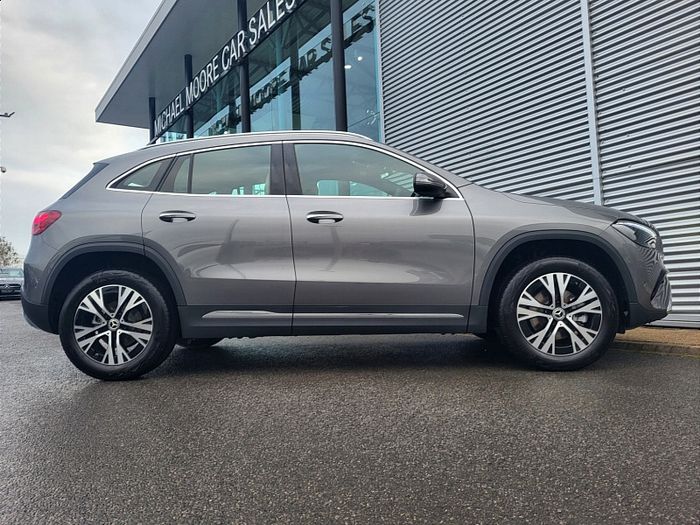 Mercedes-Benz GLA Class 2027