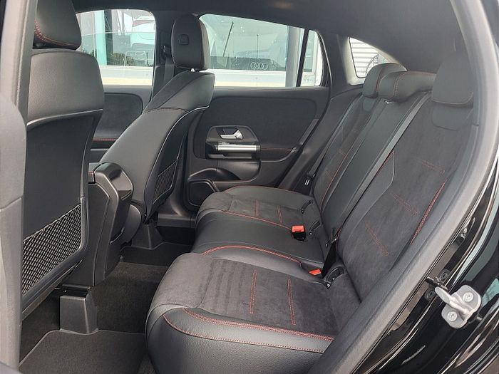 Mercedes-Benz GLA Class 2027