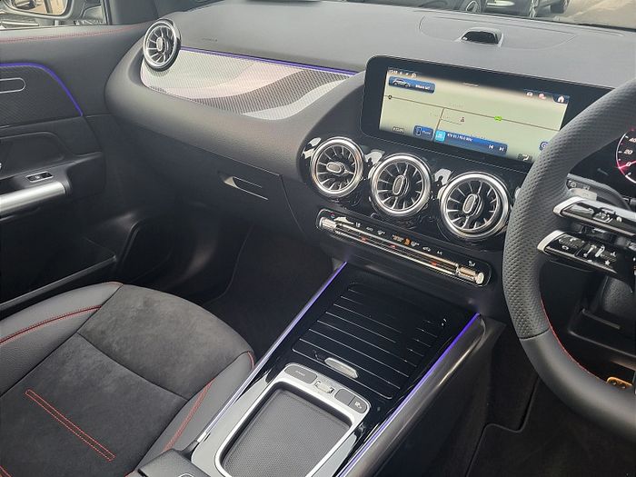 Mercedes-Benz GLA Class 2027