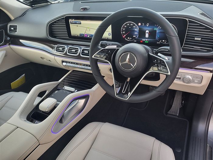 Mercedes-Benz GLE-Class 2027