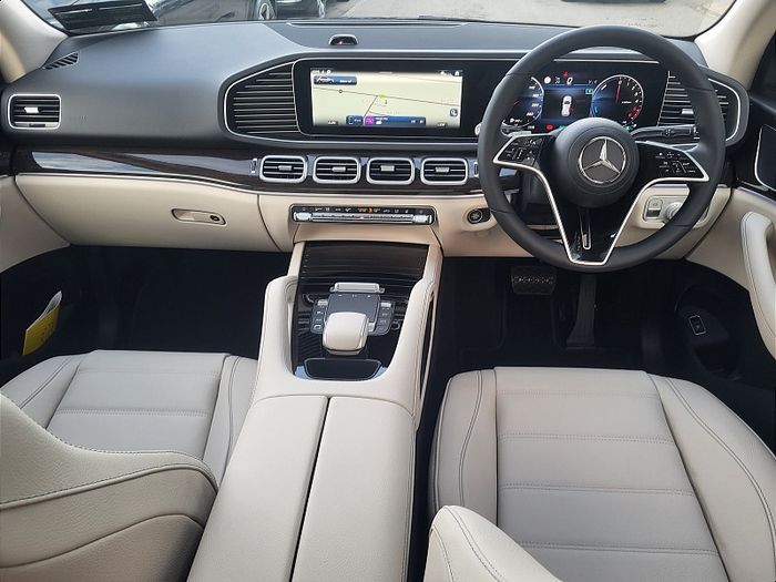 Mercedes-Benz GLE-Class 2027