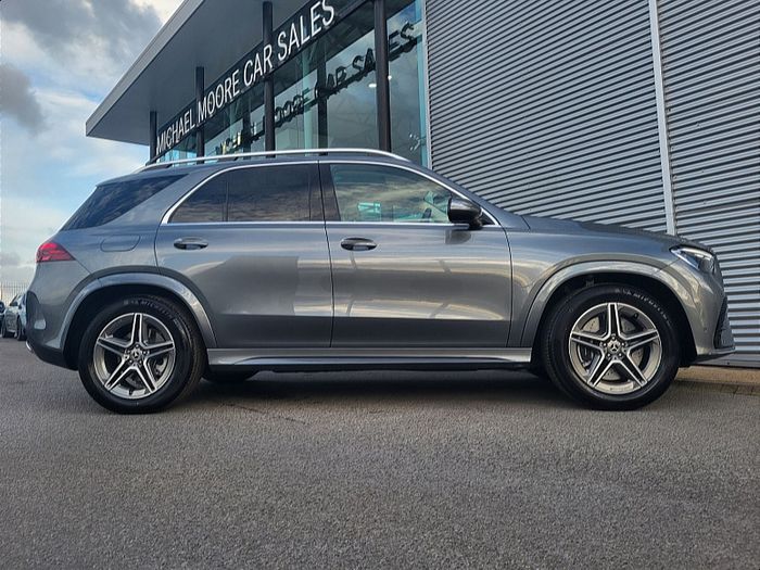 Mercedes-Benz GLE-Class 2027