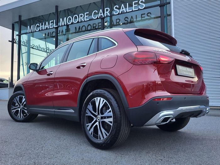 Mercedes-Benz GLA Class 2027