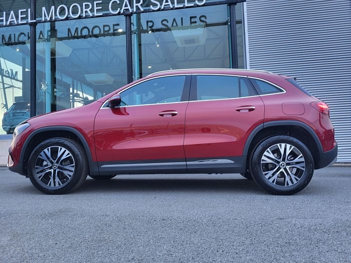 Mercedes-Benz GLA Class 2027