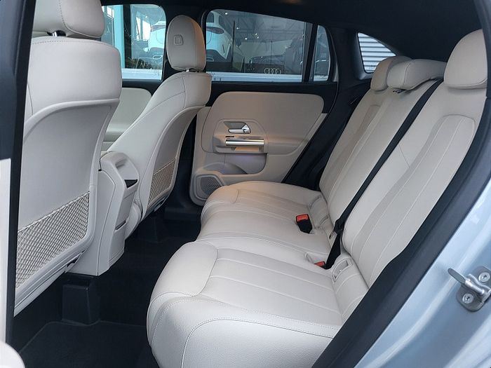 Mercedes-Benz GLA Class 2027