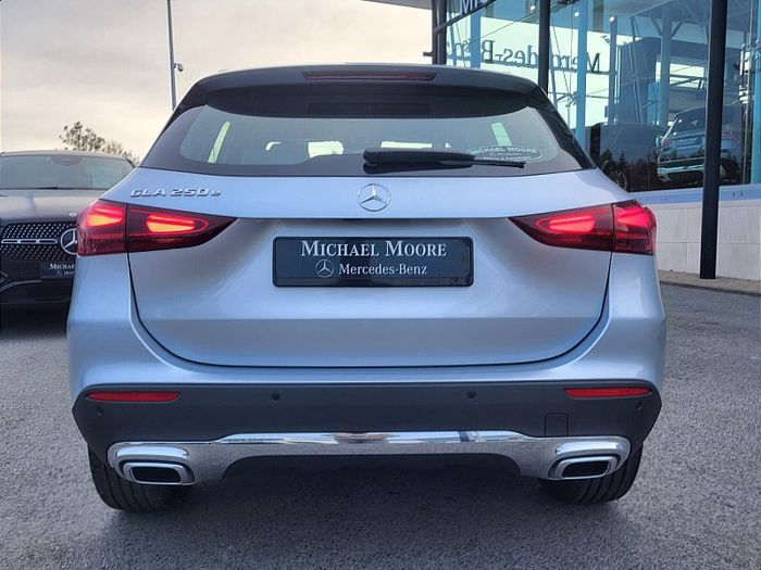 Mercedes-Benz GLA Class 2027