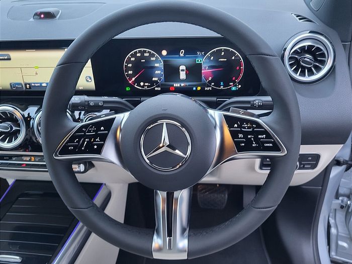 Mercedes-Benz GLA Class 2027