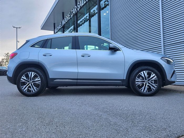 Mercedes-Benz GLA Class 2027